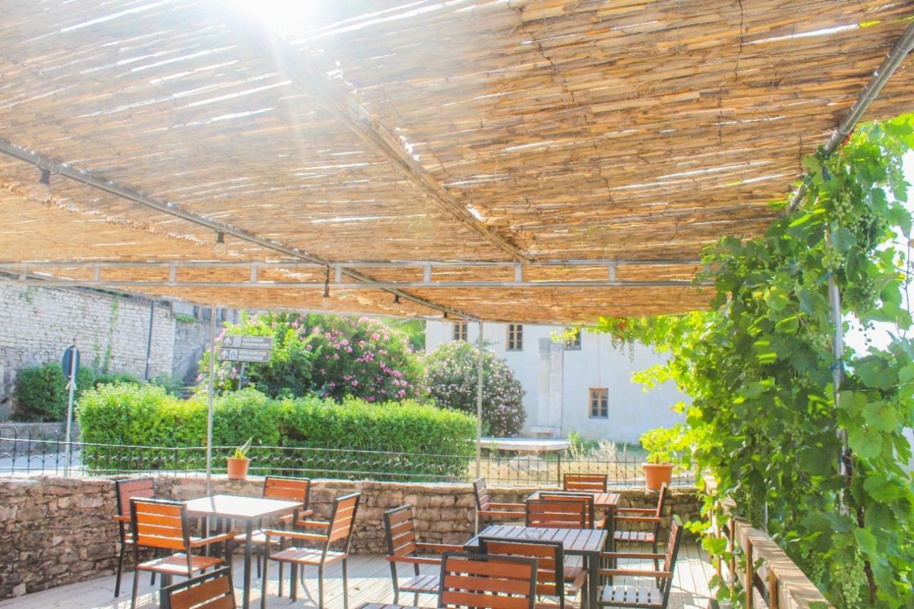 Silver Hill Guesthouse Gjirokastër 객실 사진
