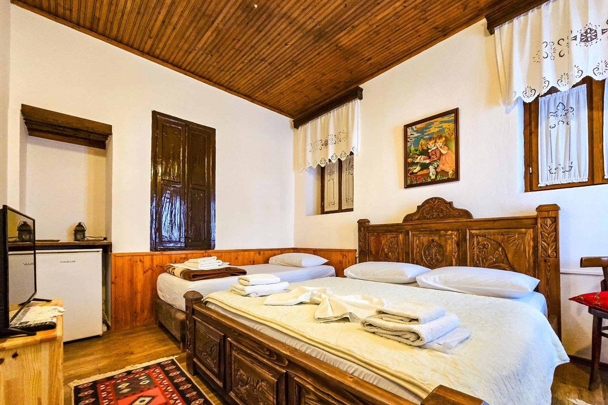 Silver Hill Guesthouse Gjirokastër 외부 사진